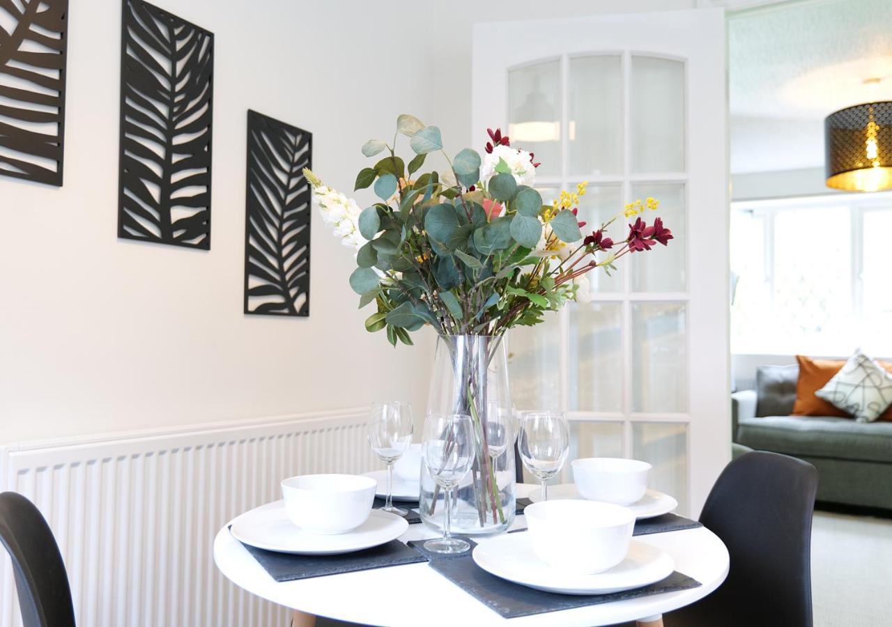 Modern Spark Home With Parking, Garden, Wi-Fi Birmingham Bagian luar foto